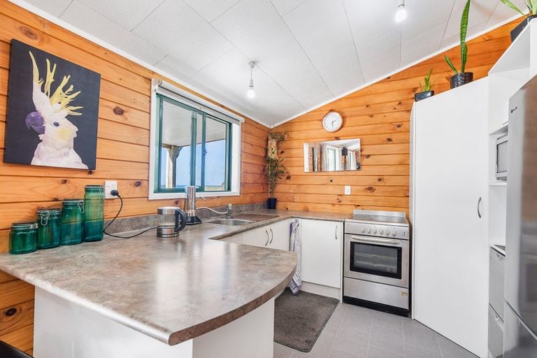 Photo of property in 408 Taiharuru Road, Taiharuru, Onerahi, 0192