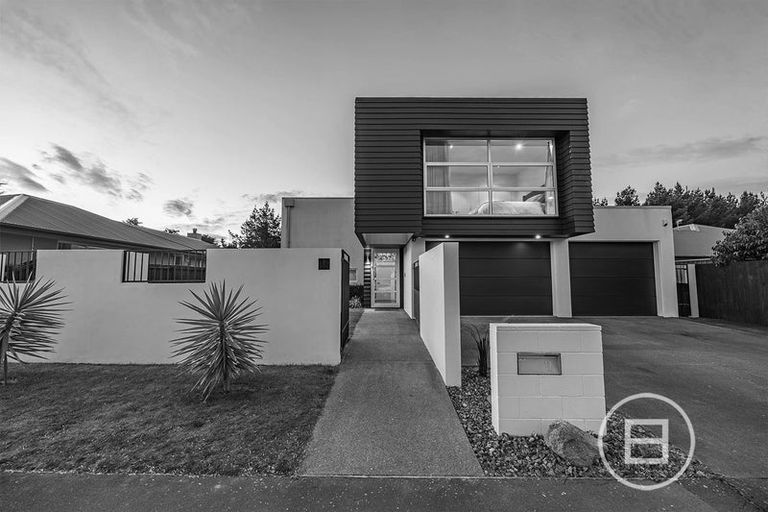 Photo of property in 12 Reka Street, Parklands, Christchurch, 8083