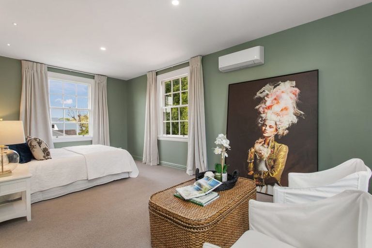 Photo of property in 65 Kotare Street, Fendalton, Christchurch, 8041