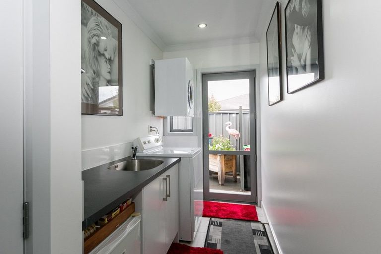 Photo of property in 8 Ohau Place, Poraiti, Napier, 4112