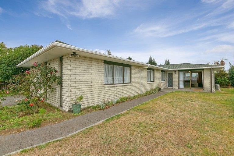 Photo of property in 25 Nugent Street, Bell Block, New Plymouth, 4312