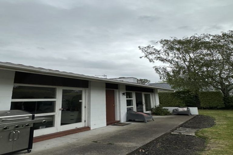 Photo of property in 2/55 Garreg Road, Bryndwr, Christchurch, 8052