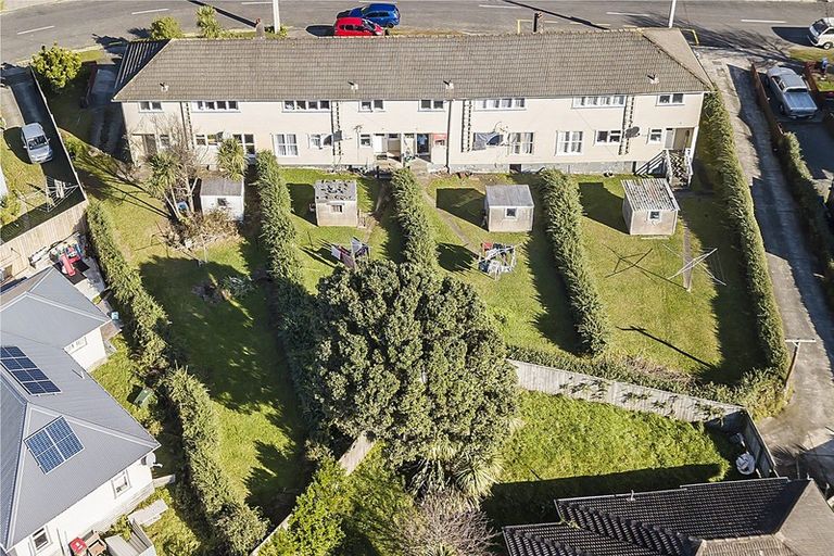 Photo of property in 105-111 Bedford Street, Cannons Creek, Porirua, 5024