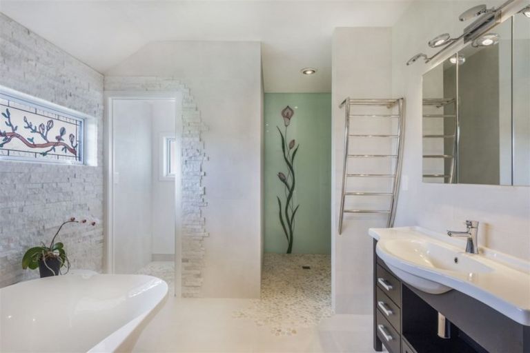 Photo of property in 29 Amokura Crescent, Flagstaff, Hamilton, 3210