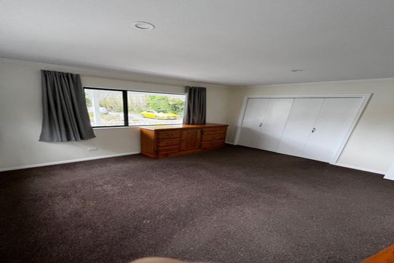 Photo of property in 9 Withers Road, Glen Eden, Auckland, 0602