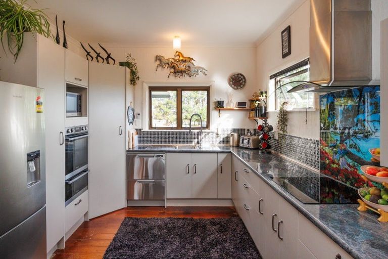 Photo of property in 1867 Makino Road, Halcombe, Feilding, 4779