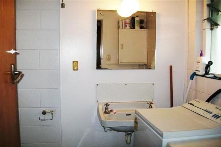 Photo of property in 142 Waimairi Road, Ilam, Christchurch, 8041