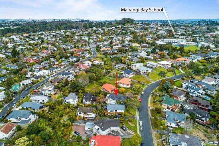 Photo of property in 16 Mayfair Crescent, Mairangi Bay, Auckland, 0630