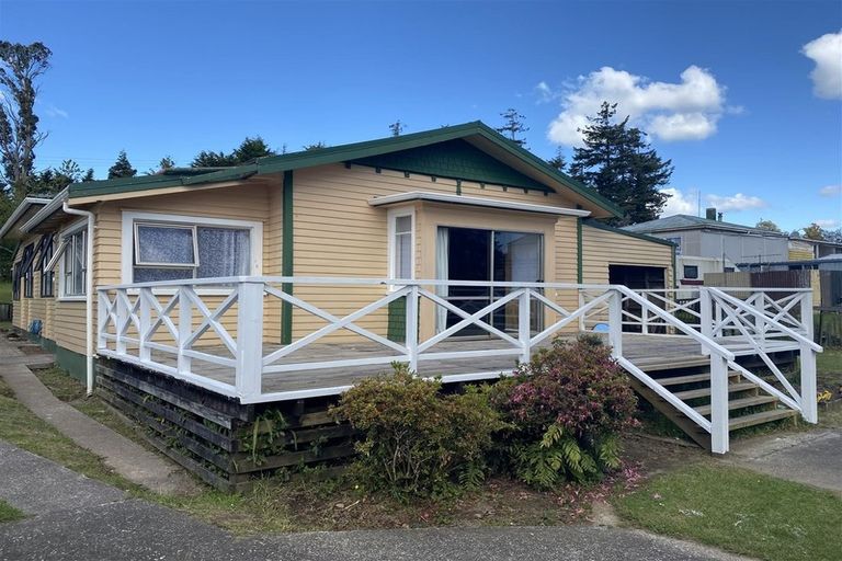 Photo of property in 8 Turoa Street, Mamaku, 3020