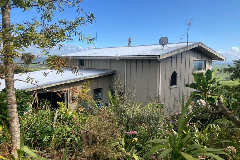 Photo of property in 275 Massey Road, Waipu, 0582