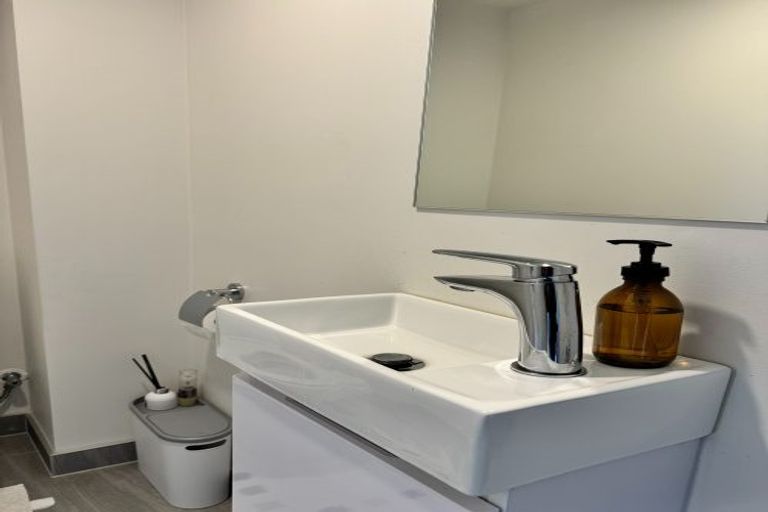 Photo of property in 11 Artistry Lane, Papakura, 2110