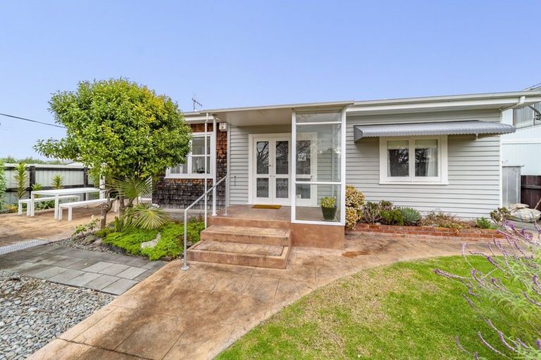 Photo of property in 1/19 Lannie Place, Greenmeadows, Napier, 4112