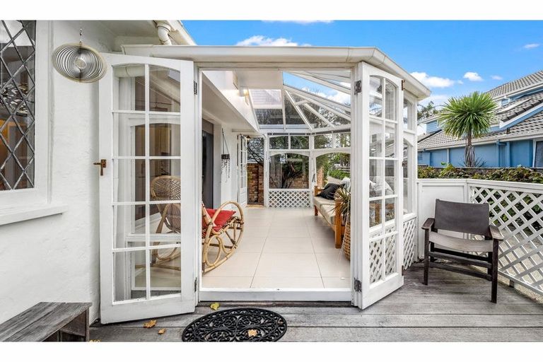 Photo of property in 2/23 Cecil Road, Milford, Auckland, 0620