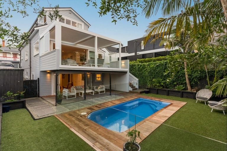 Photo of property in 14 Gunson Street, Freemans Bay, Auckland, 1011