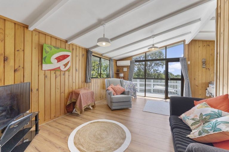 Photo of property in 26 Parakai Street, Paraparaumu, 5032