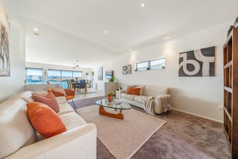 Photo of property in 22 The Anchorage, Whitby, Porirua, 5024