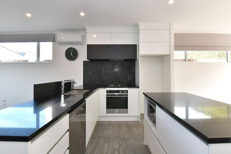 Photo of property in 29 Sanremo Lane, Stanmore Bay, Whangaparaoa, 0932