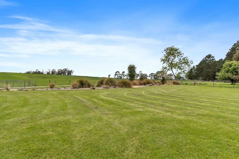 Photo of property in 594 Blue Cliffs Road, Saint Andrews, 7988