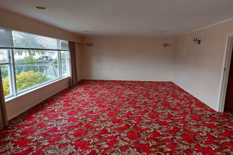 Photo of property in 11 Angell Street, Johnsonville, Wellington, 6037