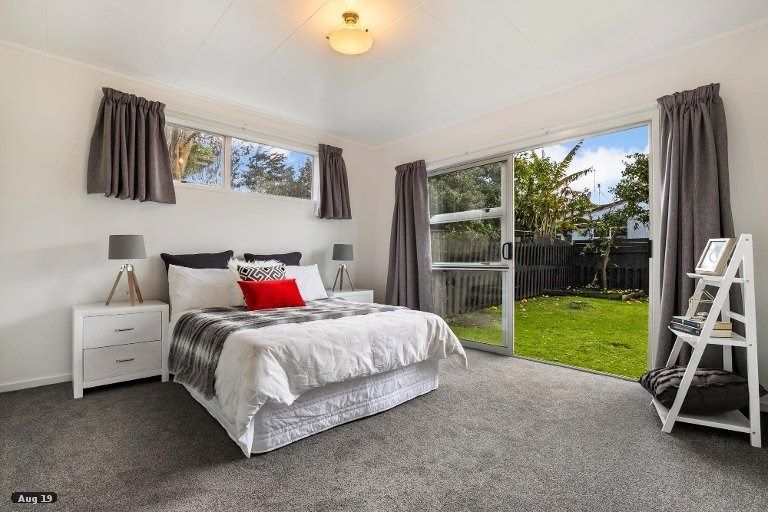 Photo of property in 13 Arnwood Street, Manurewa, Auckland, 2102
