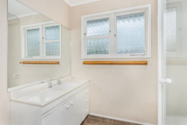 Photo of property in 5 Wanaka Place, Glenview, Hamilton, 3206