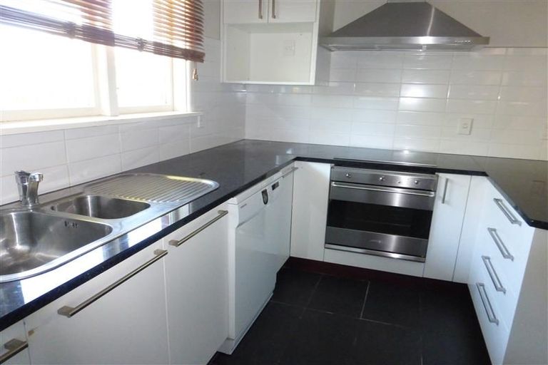 Photo of property in 1/157 Wairakei Road, Bryndwr, Christchurch, 8053