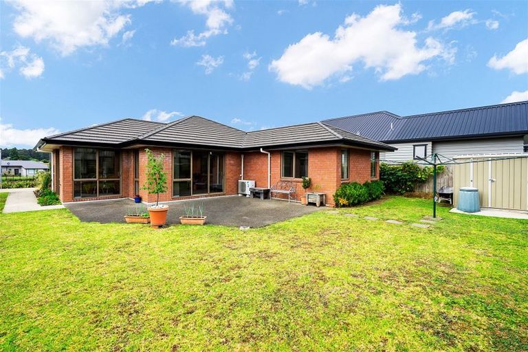 Photo of property in 3 Lake Drive, Tikipunga, Whangarei, 0112