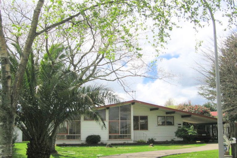 Photo of property in 11 Thackeray Place, Owhata, Rotorua, 3010