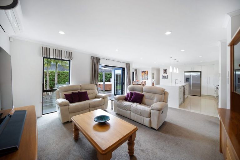 Photo of property in 69 Capriana Drive, Karaka, Papakura, 2113