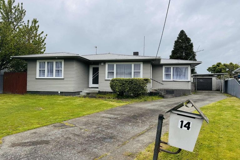 Photo of property in 14 Duff Crescent, Highbury, Palmerston North, 4412