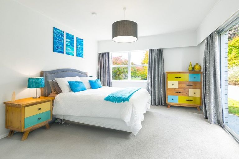 Photo of property in 48 Moana Road, Paraparaumu, 5032