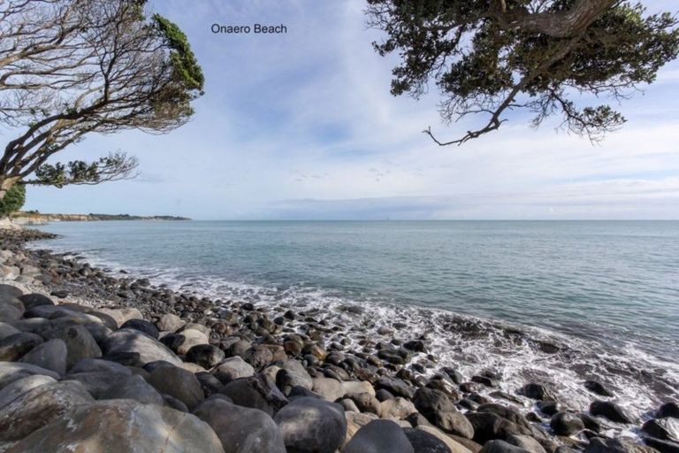 Photo of property in 11 Onaero Beach Road, Onaero, Waitara, 4383