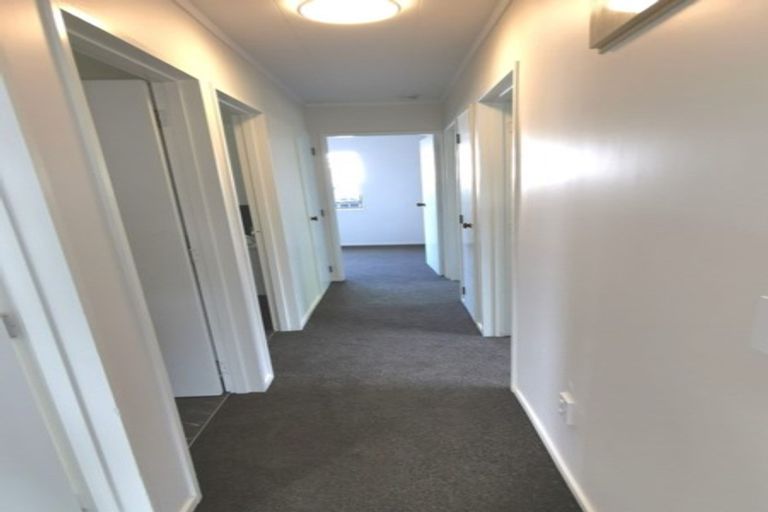 Photo of property in 98a Mako Mako Road, Levin, 5510