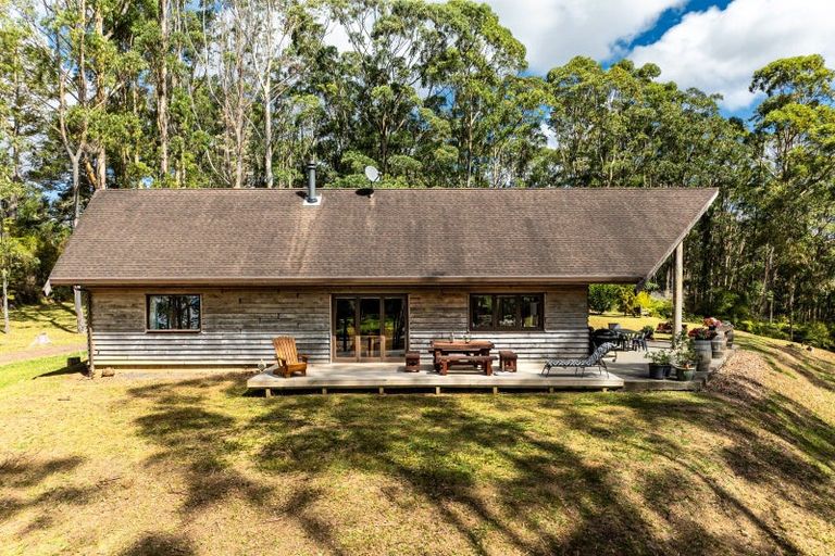 Photo of property in 42 Oyster Point Road, Kaukapakapa, Warkworth, 0984