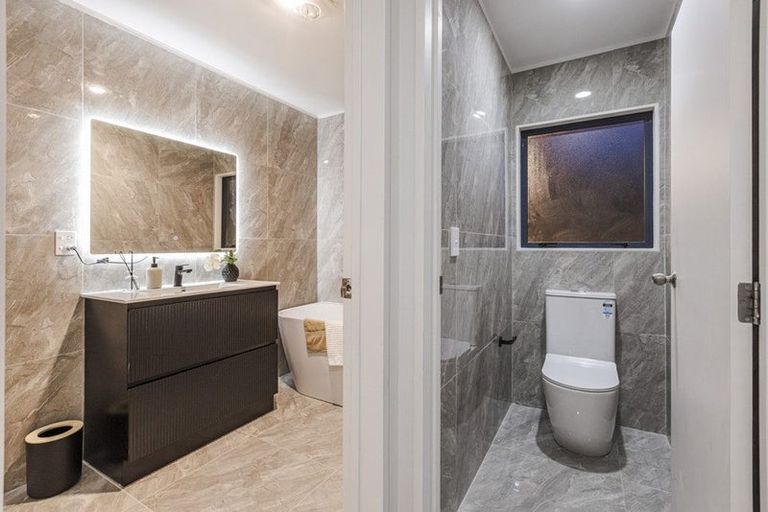 Photo of property in 12 Senator Drive, Manurewa, Auckland, 2105