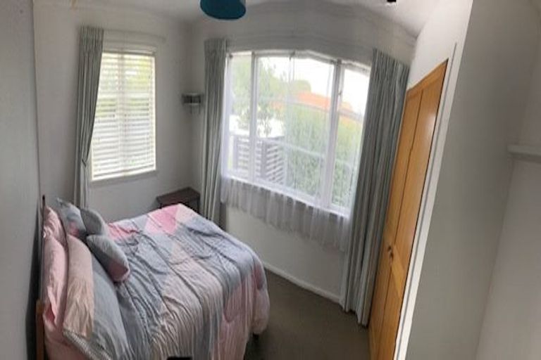 Photo of property in 239 Weston Road, St Albans, Christchurch, 8052