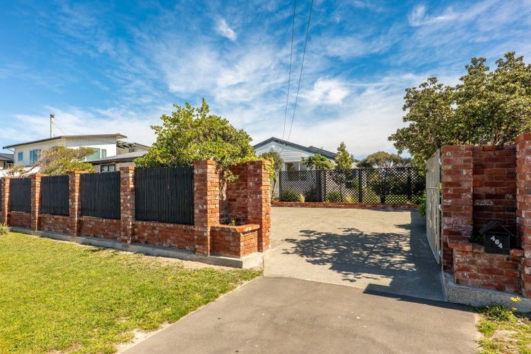 Photo of property in 464 Marine Parade, South New Brighton, Christchurch, 8062