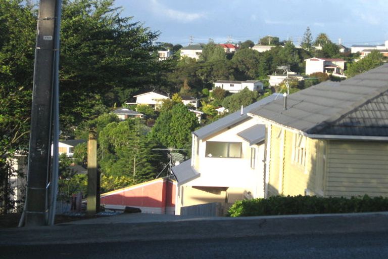 Photo of property in 33a Monarch Avenue, Hillcrest, Auckland, 0627