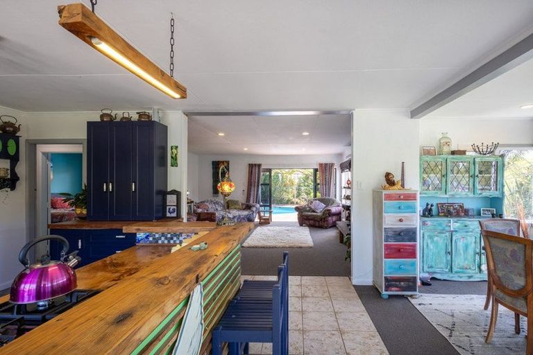 Photo of property in 124 Opouteke Road, Kaihu, 0379