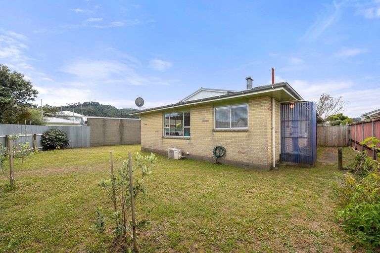 Photo of property in 8b Barraud Street, Avalon, Lower Hutt, 5011