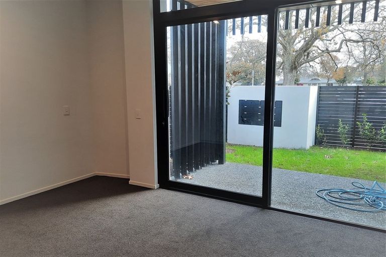 Photo of property in 2/34 Cranmer Square, Christchurch Central, Christchurch, 8013