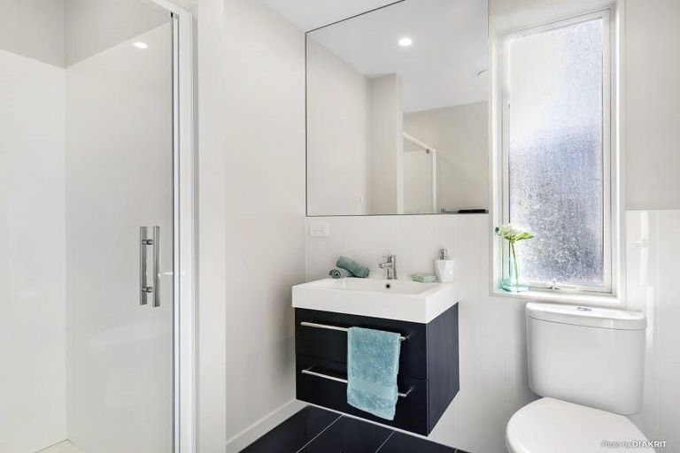 Photo of property in 11/2 Stone Street, Miramar, Wellington, 6022