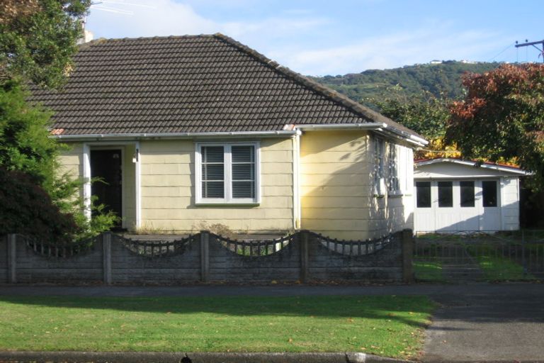 Photo of property in 1169 High Street, Taita, Lower Hutt, 5011