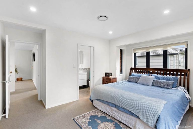 Photo of property in 76a Walmer Road, Point Chevalier, Auckland, 1022