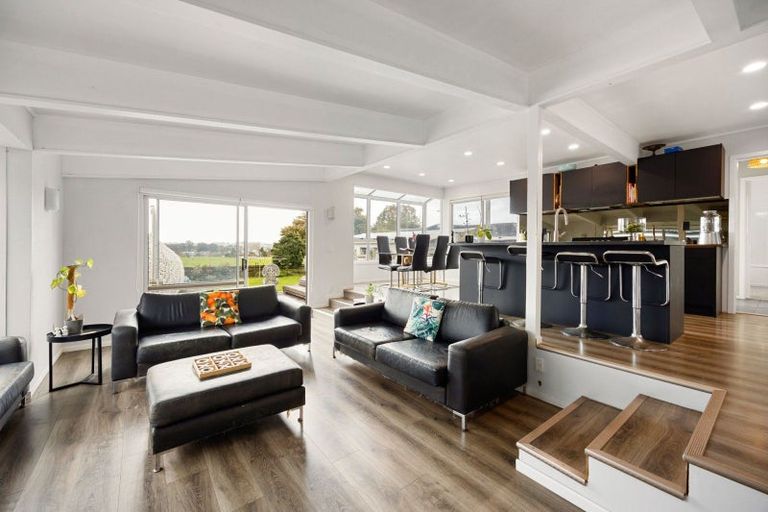 Photo of property in 971 Kihikihi Road, Te Awamutu, 3800