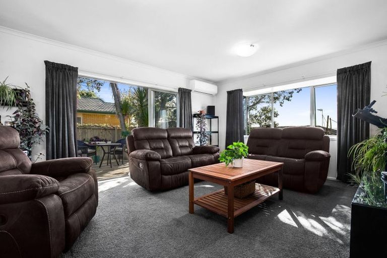 Photo of property in 11 Kaimoana Street, Weymouth, Auckland, 2103