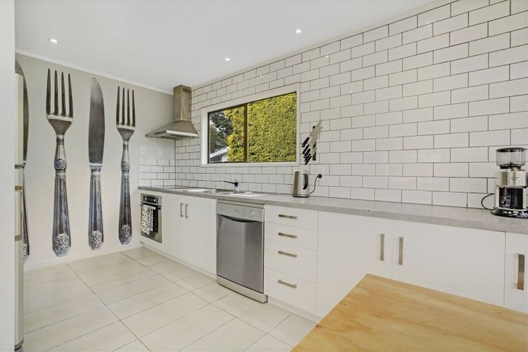 Photo of property in 59 Pohutukawa Drive, Pukete, Hamilton, 3200