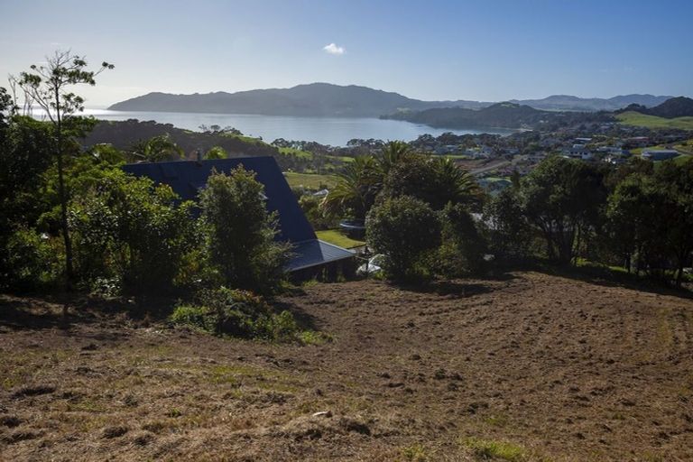 Photo of property in 12 Nancy Wake Place, Cable Bay, 0420