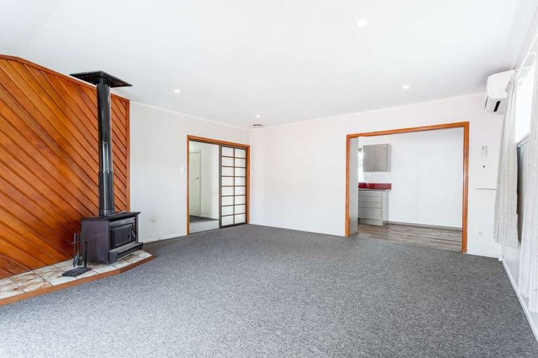 Photo of property in 51 Parkway, Wainuiomata, Lower Hutt, 5014