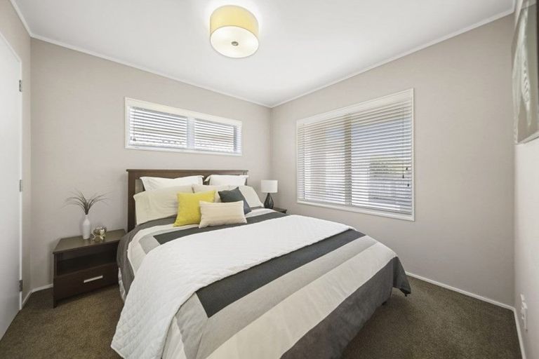 Photo of property in 1/28 Rochester Crescent, Somerville, Auckland, 2014